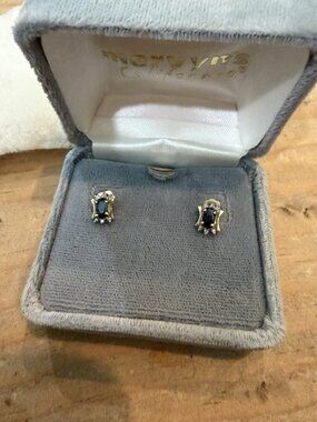 14K Yellow Gold Black Gemstone Clear Accent Stud Earrings Vintage Stamped MB